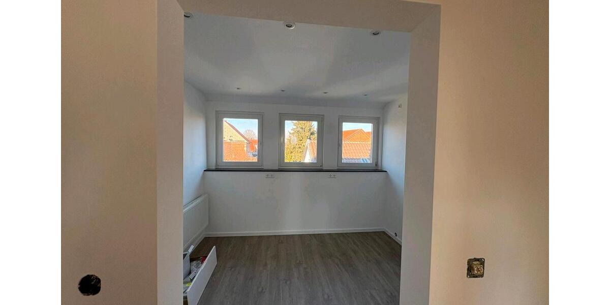 Dachgeschoßwohnung Harsum - 3 Zimmer, 65 m&sup2;, 600&euro; | Angebot:25047513