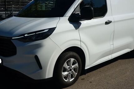 Ford Transit Custom 4.400 km 43.850 &euro; München 81829