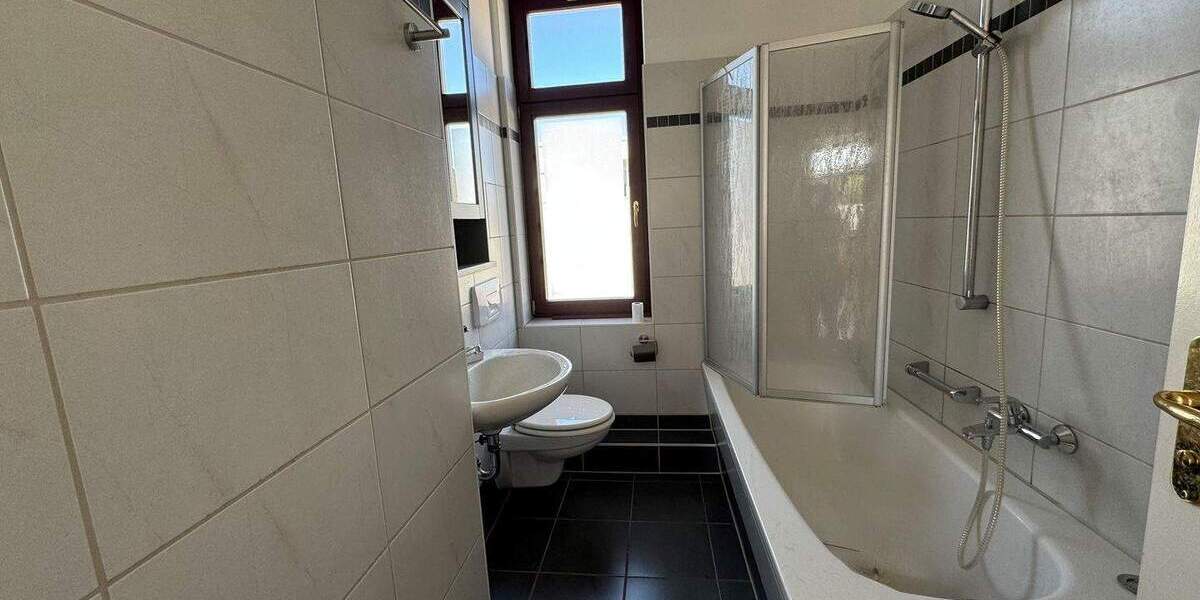 Zimmer Radebeul Kötzschenbroda - 4 Zimmer, 103 m&sup2;, 1.196&euro; | Angebot:25734810