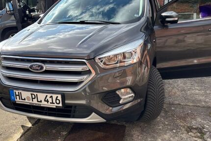 Ford Kuga 56.800 km 16.000 &euro; Lübeck 23564