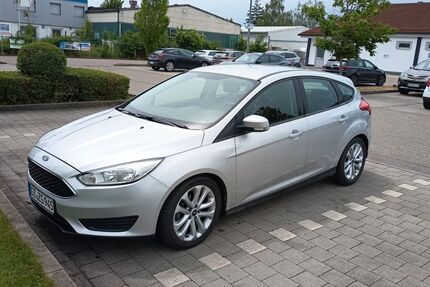 Ford Focus 79.500 km 8.900 &euro; Haldenwang 89356