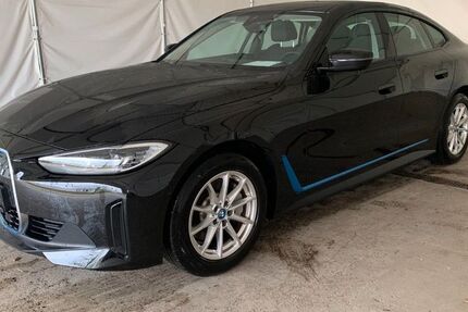 BMW i4 15.000 km 34.450 € Steinbach-Hallenberg OT Herges-Hallenberg 98587