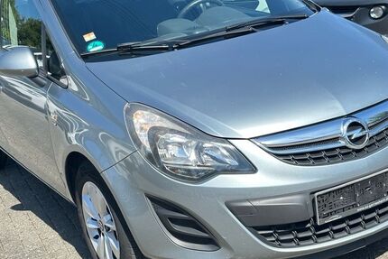 Opel Corsa 180.000 km 3.200 &euro; Aachen 52070