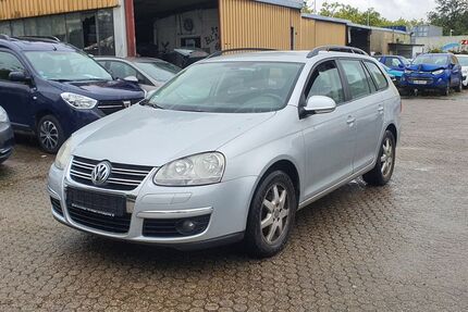 VW Golf 221.290 km 2.300 &euro; Freiburg 79108