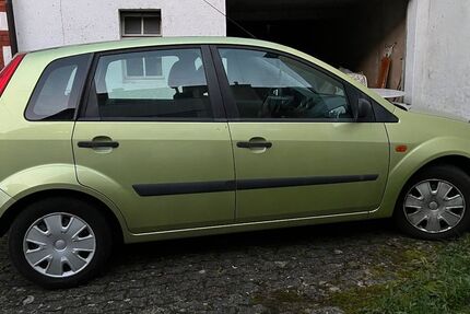 Ford Fiesta 106.000 km 2.100 € Pfinztal 76327