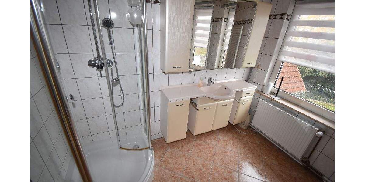 Mehrfamilienhaus, Wohnhaus Suhlendorf - 6 Zimmer, 175 m&sup2;, 229.000&euro; | Angebot:25662857
