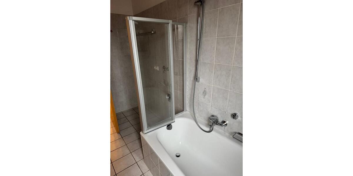 Dachgeschoßwohnung Raubling - 2 Zimmer, 65 m&sup2;, 340.000&euro; | Angebot:24256405