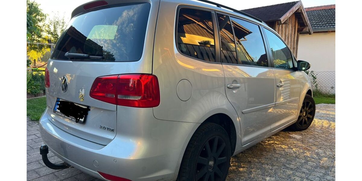 VW Touran 123.000 km 12.499 &euro; Tittmoning 84529