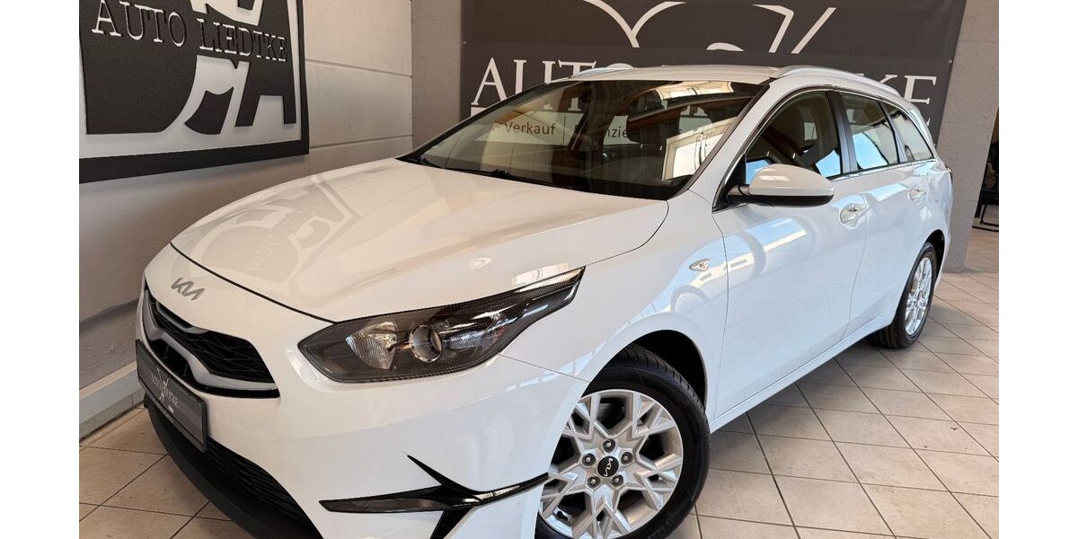 Kia ceed Sportswagon 42.000 km 17.399 &euro; Jülich 52428