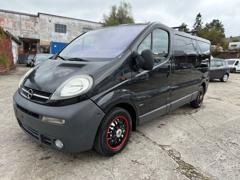 Opel Vivaro 230.376 km 3.990 € Kumhausen 84036