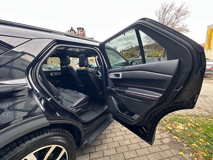Ford Explorer 3.0 Plug-in-Hybrid 4x4 ST-Line 156.000 km 32.500 € Rudolstadt 07407