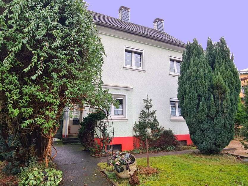 Haus zum Kaufen in Bergisch Gladbach 399.000 € 144 m²