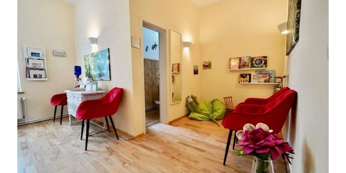 Wunderschöne Paxis in hervorragender Lage 8 zimmer