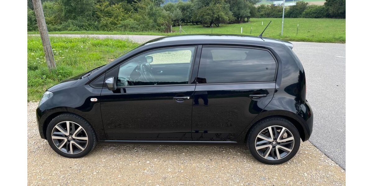 Seat Mii 49.500 km 9.400 &euro; Tuttlingen 78532