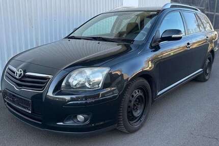 Toyota Avensis 208.000 km 3.600 &euro; Biebergemünd 63599