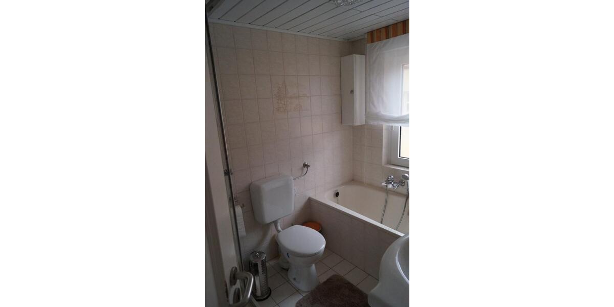 Einfamilienhaus Lingen (Ems) - 6 Zimmer, 104 m&sup2;, 1.100&euro; | Angebot:26215926