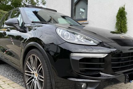 Porsche Cayenne 175.200 km 34.990 € Hennef 53773