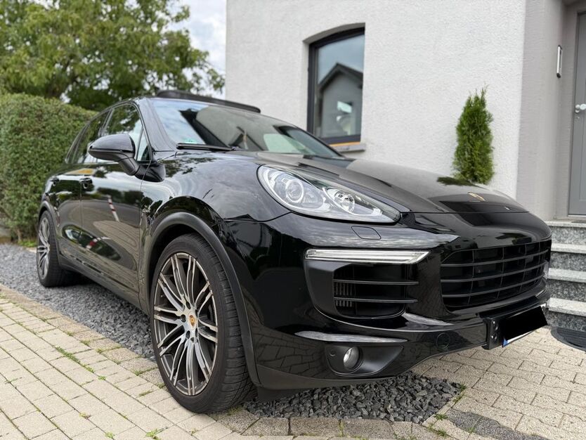 Porsche Cayenne 175.200 km 34.990 € Hennef 53773
