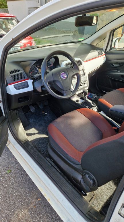 Fiat Punto 135.000 km 2.400 € Augsburg 86163