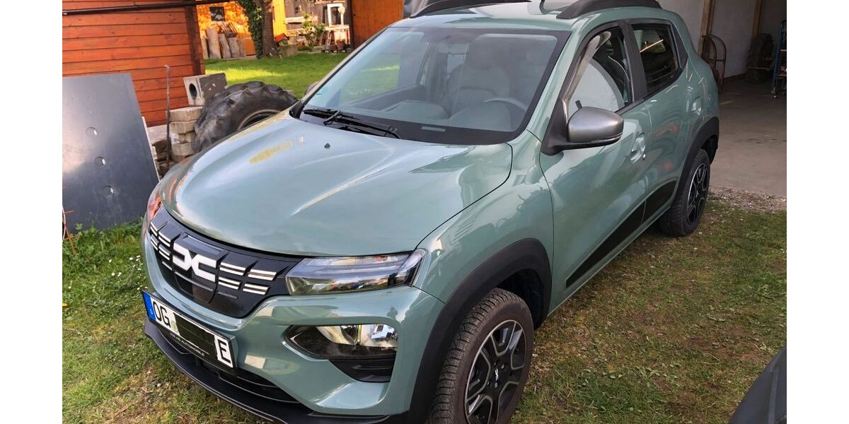 Dacia Spring 14.000 km 10.500 &euro; Sasbach 77880