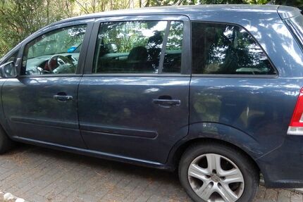 Opel Zafira 214.000 km 2.100 &euro; Zwingenberg 64673