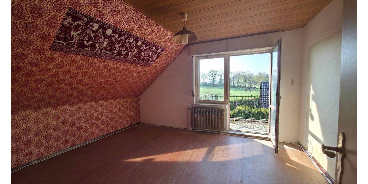 Einfamilienhaus Neuruppin OT Oberseehof Gnewikow - 7 Zimmer, 271 m&sup2;, 360.000&euro; | Angebot:26695813