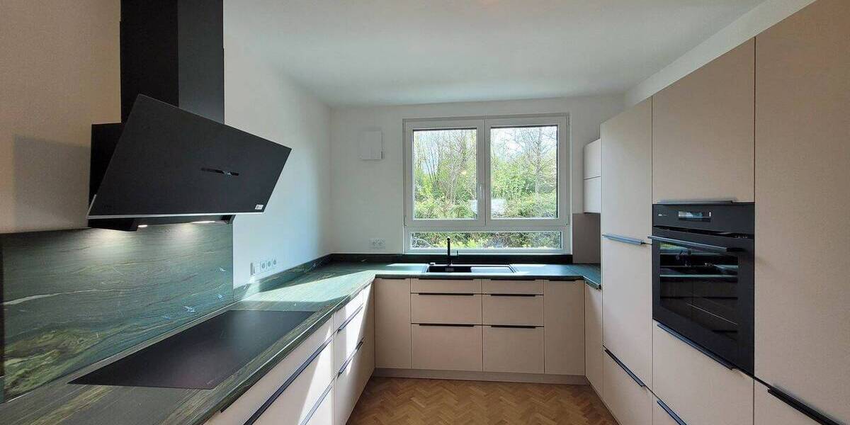 Etagenwohnung Würzburg Lindleinsmühle - 4 Zimmer, 170 m&sup2;, 2.500&euro; | Angebot:26343936