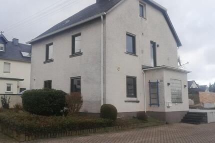Haus Mayen - 6 Zimmer, 150 m&sup2;, 1.200&euro; | Angebot:26225359
