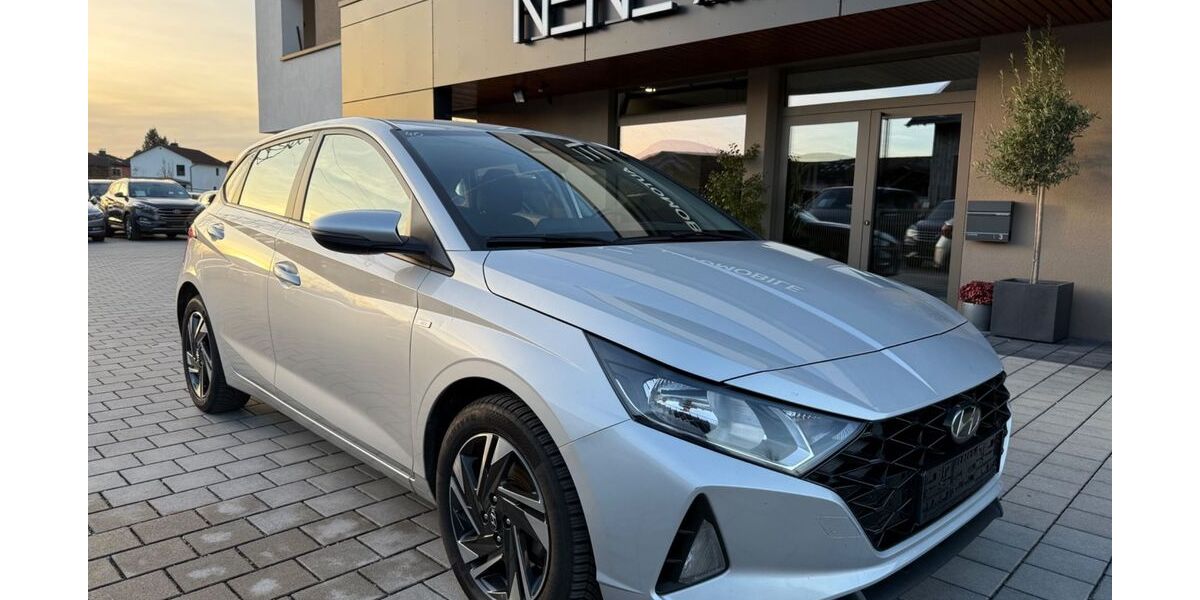 Hyundai i20 51.000 km 15.490 &euro; Rohrdorf-Thansau 83101