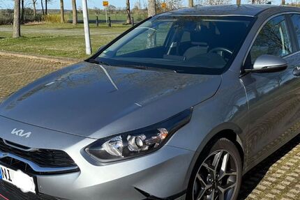 Kia ceed / Ceed 61.000 km 17.200 &euro; Rodewald 31637