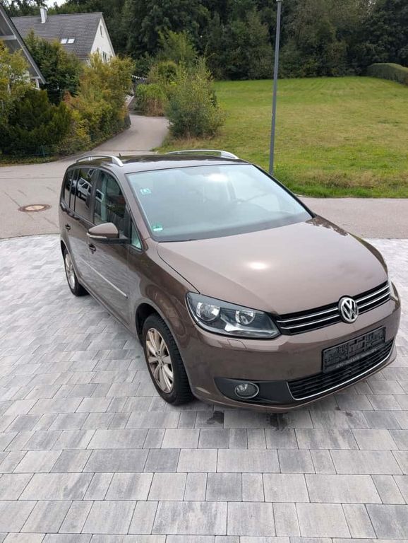 VW Touran 155.000 km 9.400 € Bodenwöhr 92439