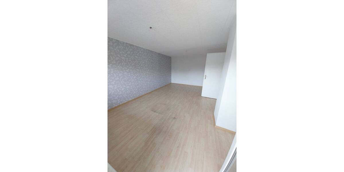 Doppelhaushälfte Singen - 6 Zimmer, 135 m&sup2;, 225.000&euro; | Angebot:26852759