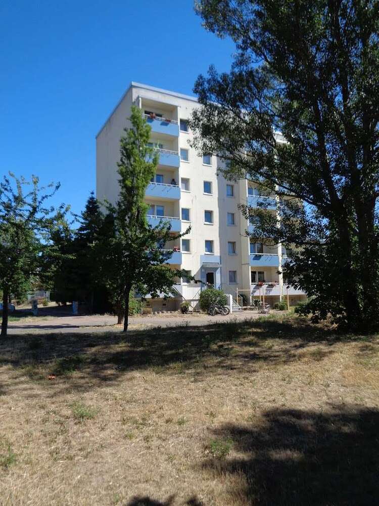 Wohnung zum Mieten in Brandenburg an der Havel 477 € 68.52 m²