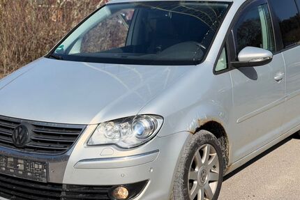 VW Touran 204.000 km 2.650 &euro; Strassberg 72479