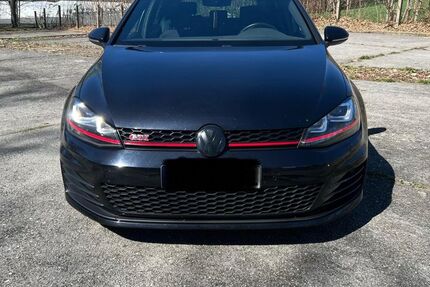 VW Golf 77.183 km 16.480 &euro; Doberschau 02692