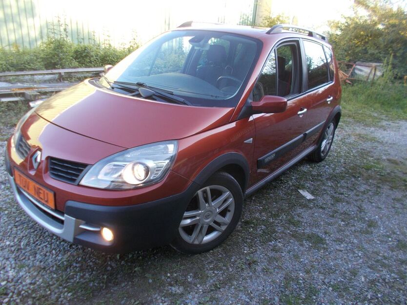 Renault Scenic 108.000 km 2.800 € Singen 78224