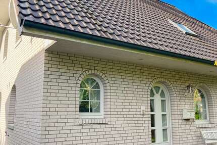 Haus zum Kaufen in Hatten 399.000 € 138.82 m² 5 zimmer