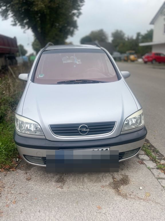 Opel Zafira 420.000 km 999 € Altenstadt 89281