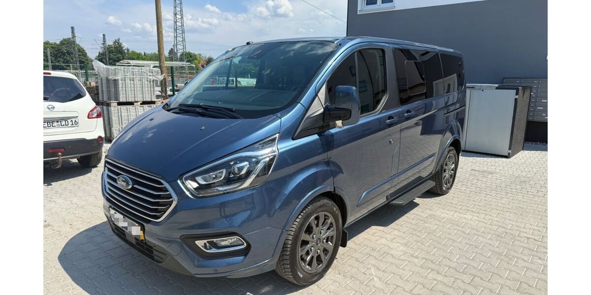Ford Tourneo Custom 200.000 km 20.900 &euro; München 81243