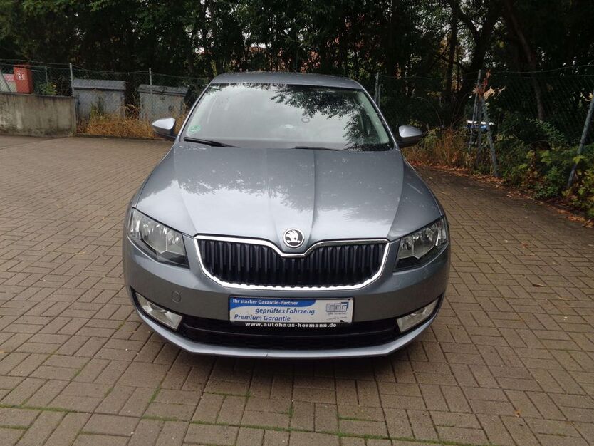 Skoda Octavia 86.000 km 9.999 € Eimen 37632