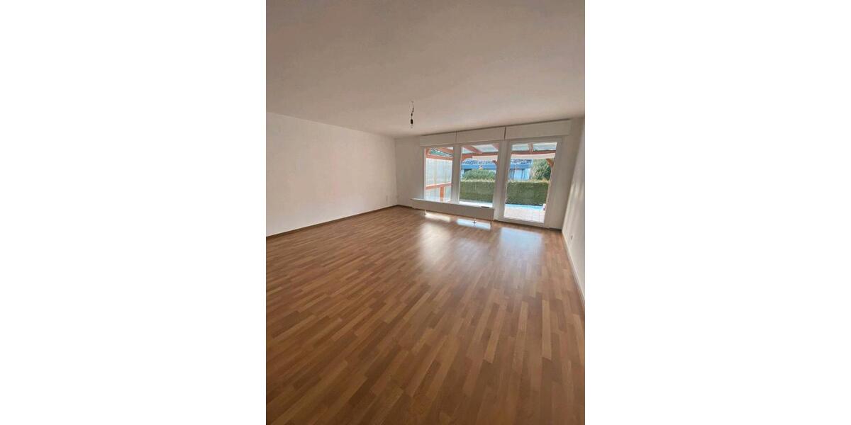 Einfamilienhaus Wendeburg - 6 Zimmer, 140 m&sup2;, 1.150&euro; | Angebot:26346035