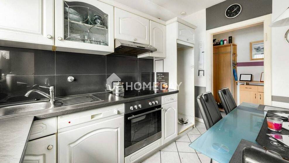 Sofort frei! Ideal geschnittene 2-Zimmer-Wohnung mit Balkon und Tageslichtbad