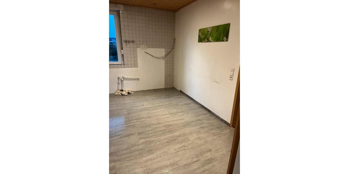 Erdgeschoßwohnung Balve - 3 Zimmer, 85 m&sup2;, 600&euro; | Angebot:25286290