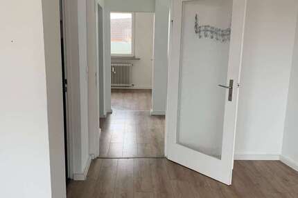Wohnung Offenbach Zentrum - 2 Zimmer, 75 m&sup2;, 950&euro; | Angebot:25493115