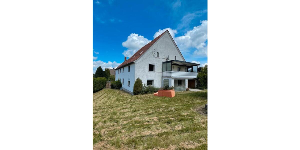 Einfamilienhaus Lage - 12 Zimmer, 270 m&sup2;, 15&euro; | Angebot:26044108