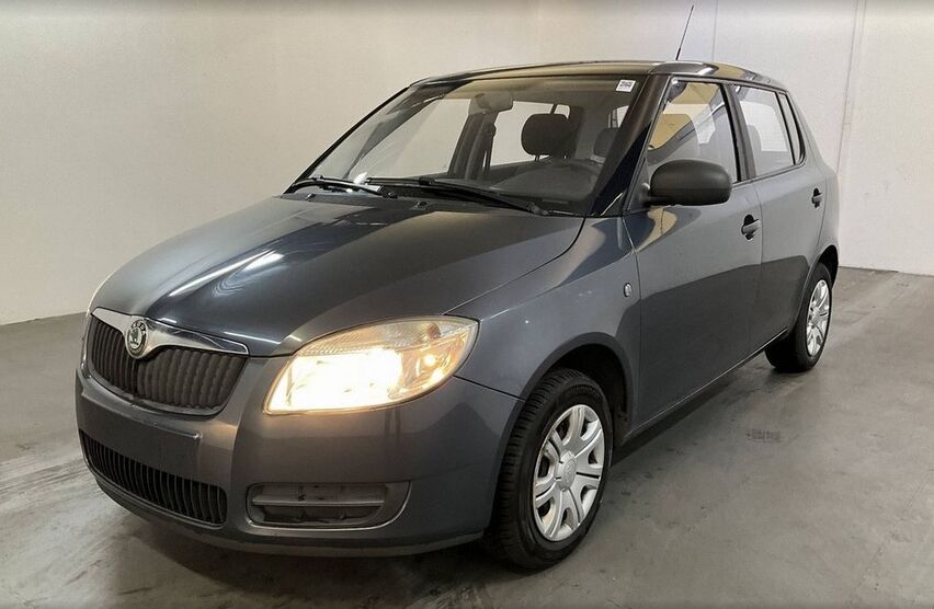 Skoda Fabia 70.300 km 3.599 € Frankfurt/Main 65933