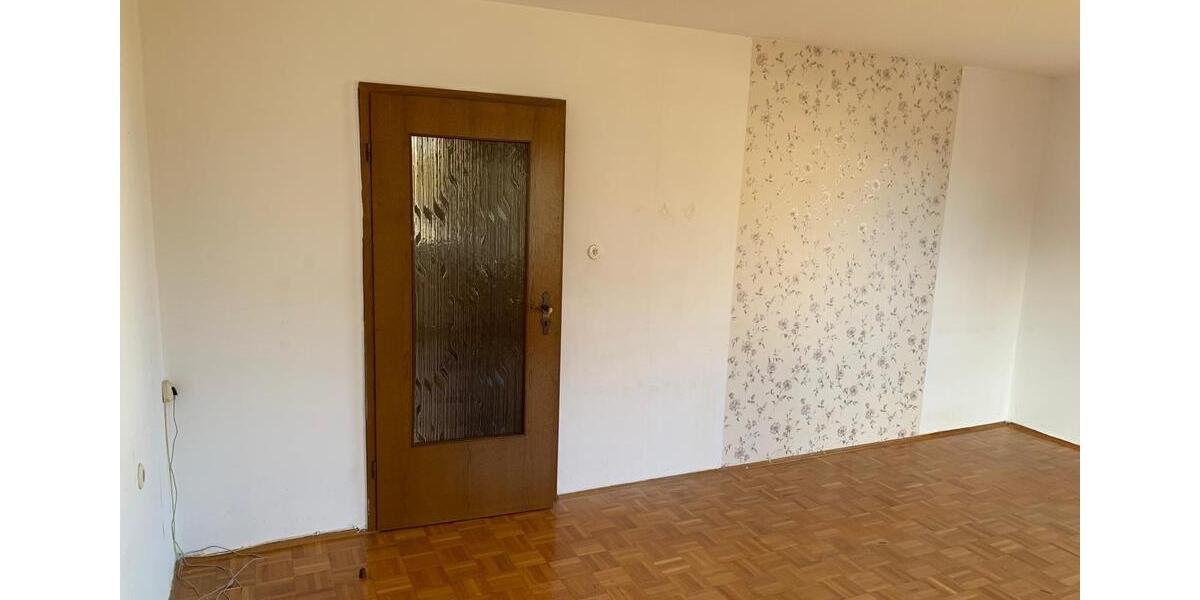 Doppelhaushälfte Villingen-Schwenningen Schwenningen - 8 Zimmer, 169 m&sup2;, 390.000&euro; | Angebot:26426887