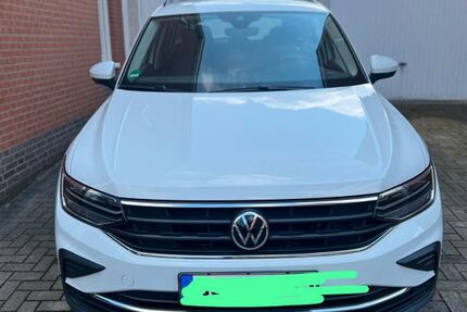 VW Tiguan 113.900 km 21.600 &euro; Dortmund 44369