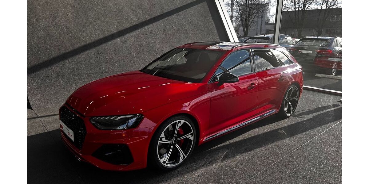 Audi RS4 22.000 km 68.850 &euro; Berg 82335