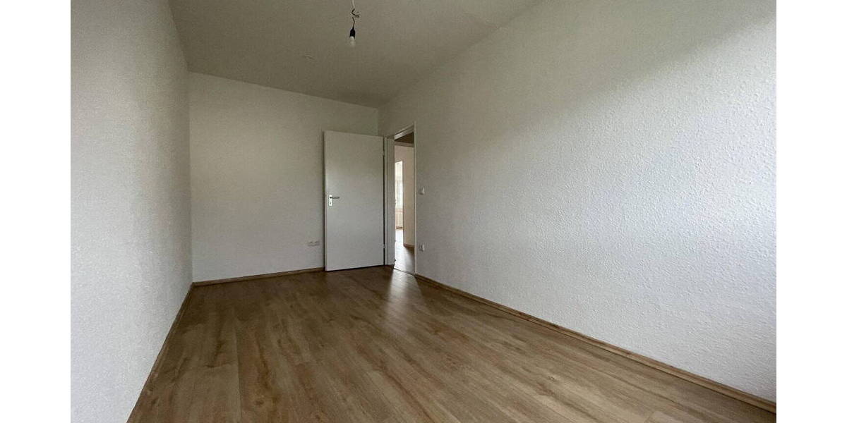 Etagenwohnung Essen Dellwig - 3 Zimmer, 75 m&sup2;, 618&euro; | Angebot:26657371